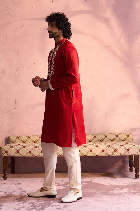 SHRESTHA BY VASTRAMAY Men's Red Silk Blend Machine Embroidered Kurta Pyjama